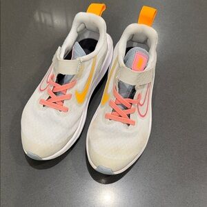 Girls Nike Air Zoom Sneakers